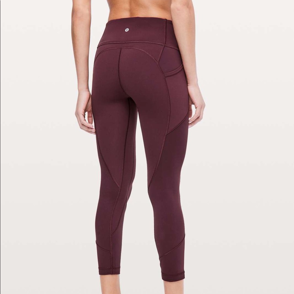 Lululemon All the Right Places 23 inches